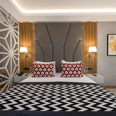 Ramada Encore Sisli Otel *