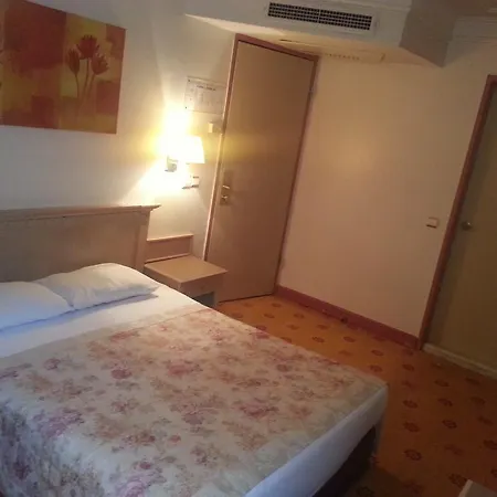 Hotel Grand Medya