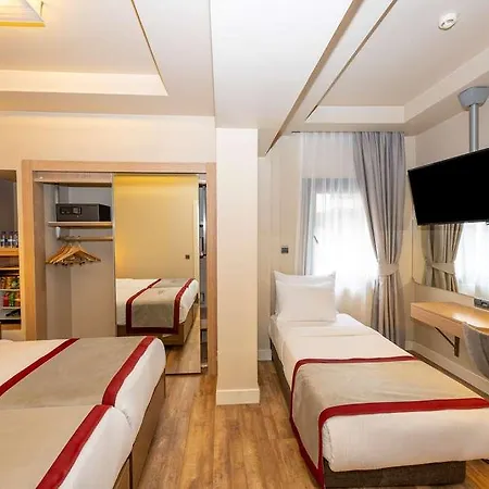 Ramada Pera Hotel *