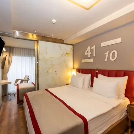 Hotel Ramada Pera *
