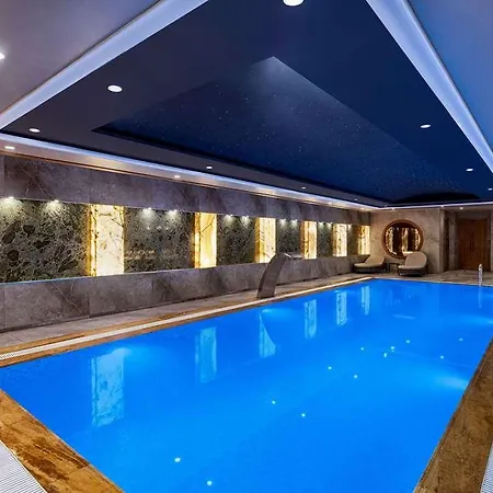 Ramada Pera Hotel