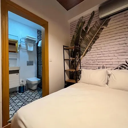 Dimora Kadikoey Hotel *