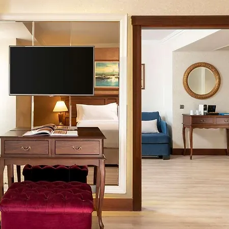 Occidental Taksim Hotel *