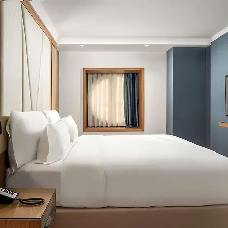 Occidental Taksim Hotel *