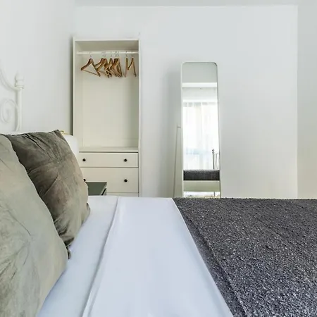 Stunning Retreat 3 Min To Kanyon Mall *