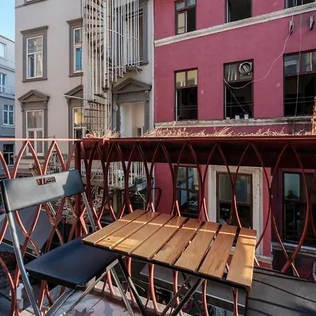 Apartment Chic Flat With Balcony 5 Min To Taksim Sq Istanbul