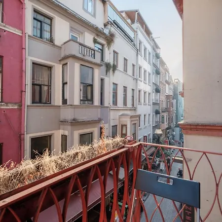 Chic Flat With Balcony 5 Min To Taksim Sq Apartment Istanbul
