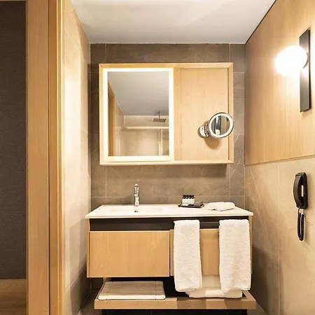 Moevenpick Living Camlivadi Hotel *