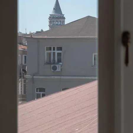 Apartment Stylish Getaway-explore The Urban Delights Istanbul