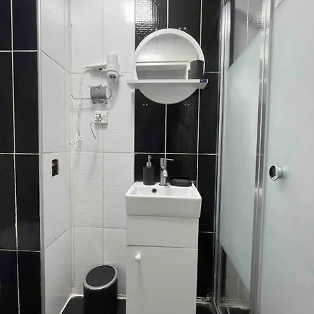 Amuer 3 Apartment