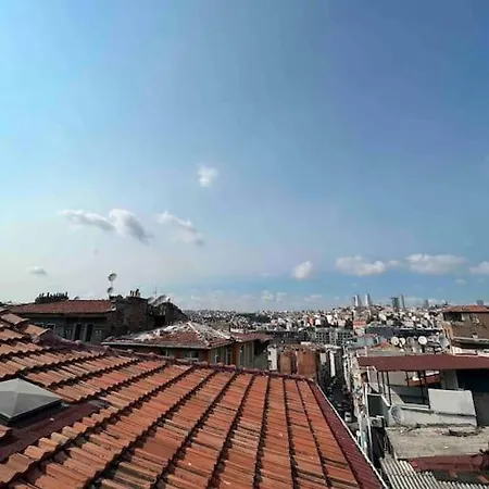 Amuer 5 Istanbul