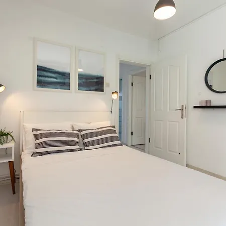 Feel The Breeze Of Bosphorus Apartment *