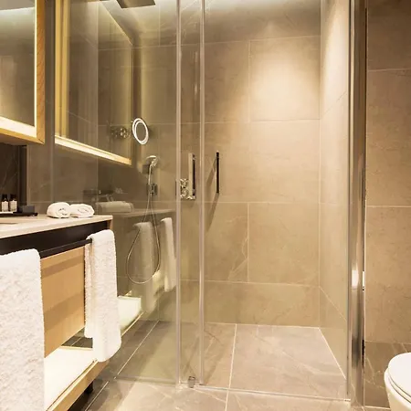 Hotel Movenpick Living Camlivadi