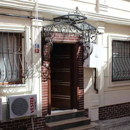 Hotel Carvan *