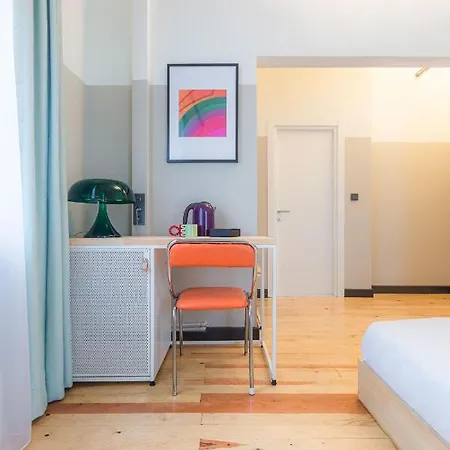 Popstel Hotel *