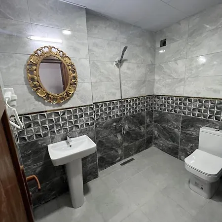 Mirhan Hotel *