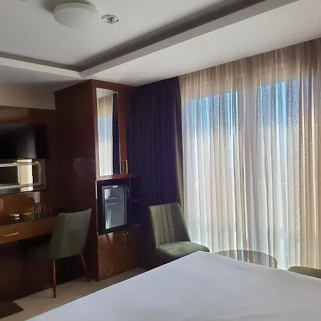 Hotel Grand Star Premium 4*