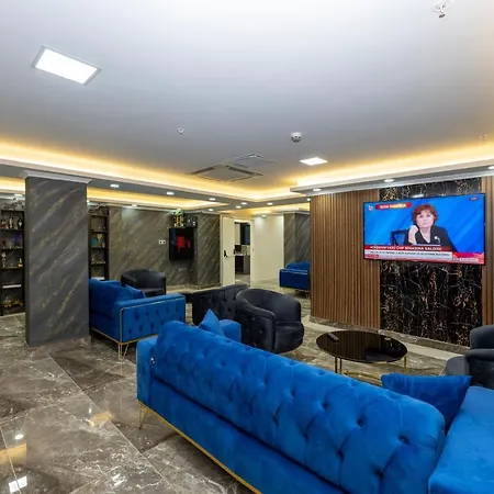 Skystar Deluxe Hotel 2*