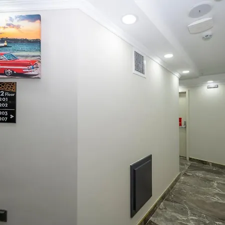Skystar Deluxe Hotel