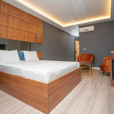 Otel Center *