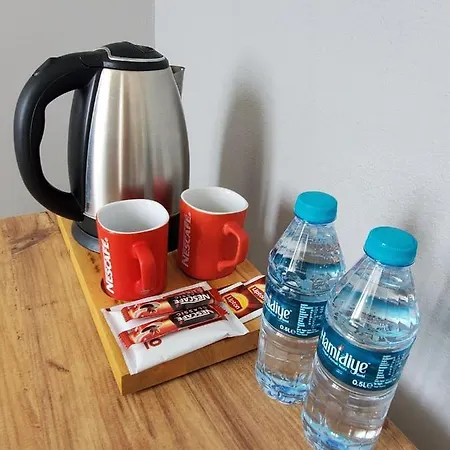 5 Mins To Airport Private Bed and breakfast