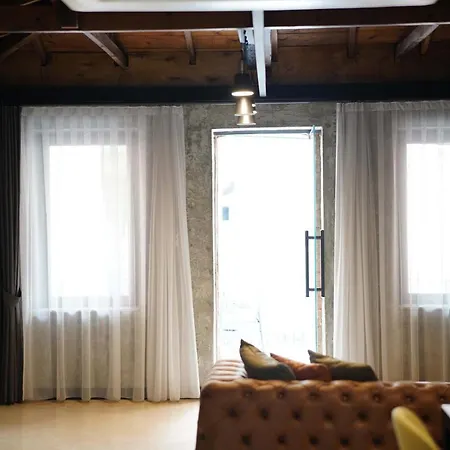 Monev Aparthotel *