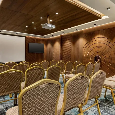 فندق Ramada By Wyndham Umraniye اسطنبول