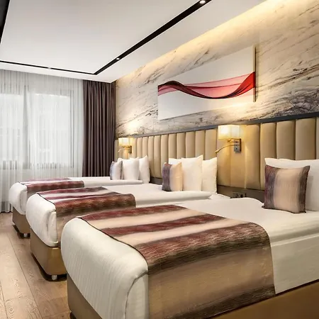 Ramada By Wyndham Umraniye Hotel
