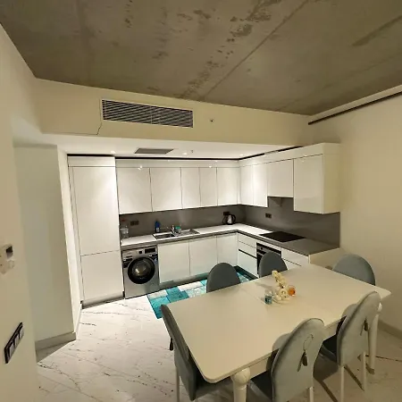 Apartment Sinpas Queen 40+ F-16 *