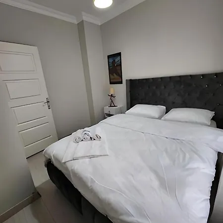 In The Heart Of Taksim Apartment