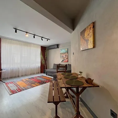 & Cosy Flat For 4 Person Apartment Istanbul