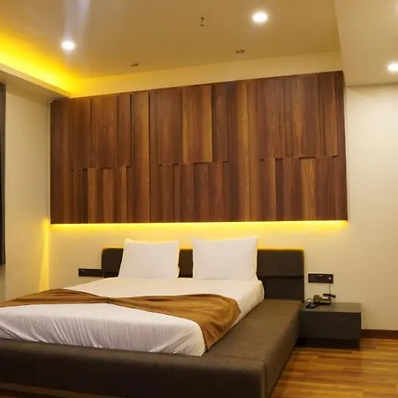 Hotel Amber Palace 4*