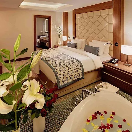 Express Istanbul-altunizade By Ihg Hotel 3*