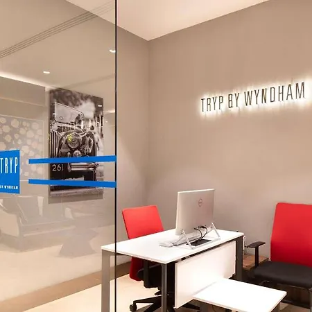 Tryp Sisli Hotel *