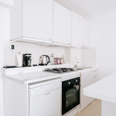 Charming Flat W Balcony Jacuzzi In Sisli