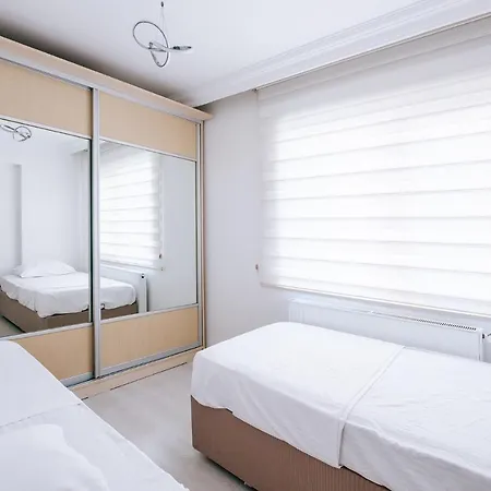 Apartment Charming Flat W Balcony Jacuzzi In Sisli