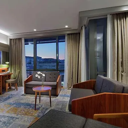 Doubletree By Hilton - Piyalepasa Hotell Istanbul