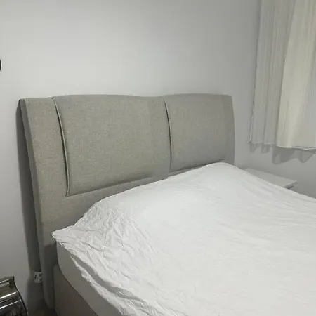 Apartment Taksim Cihangir'de 2+1 *