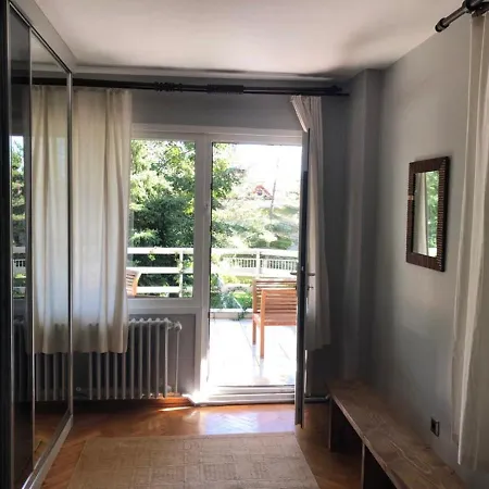 Charming Flat W Balcony In Besiktas *