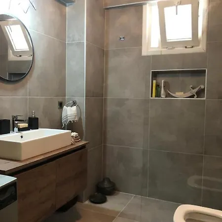 Charming Flat W Balcony In Besiktas Apartment *