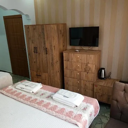 Eylueluem Hotel