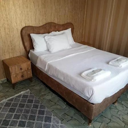 Hotel Eylueluem *