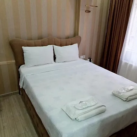 Eylueluem Hotel *