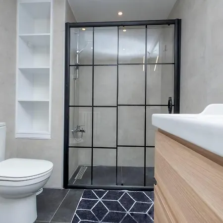 Stylishly Decorated Fourlex House *