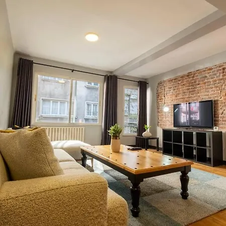 Apartment Stylishly Decorated Fourlex House Istanbul