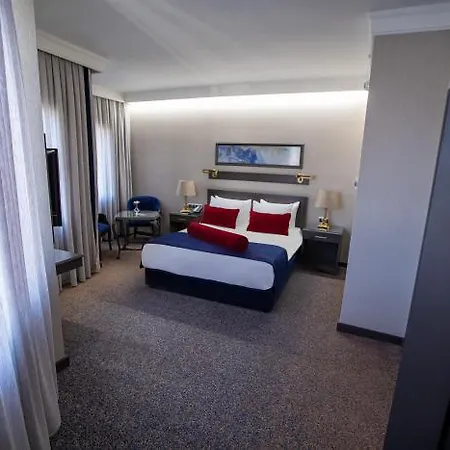 Grand Cevahir Convention Center 5*