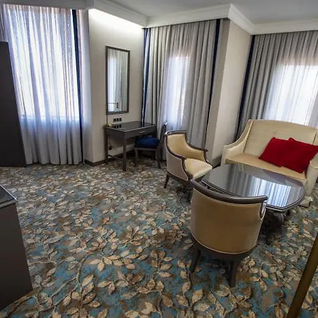 Grand Cevahir Convention Center Отель Стамбул