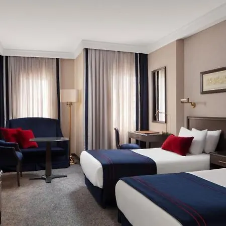 Grand Cevahir Convention Center Отель Стамбул