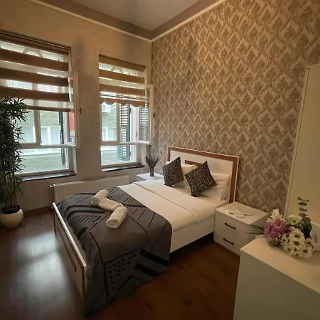 Es Moda Aparthotel