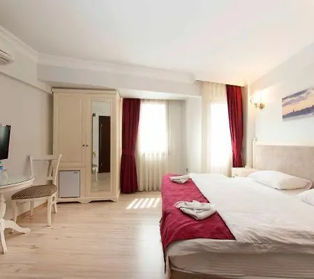 Nacre Aparthotel *